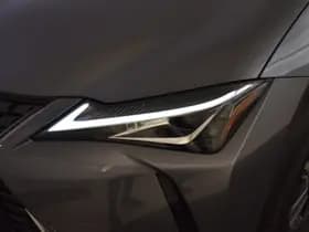 Lexus UX thumbnail 7