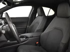 Lexus UX thumbnail 8