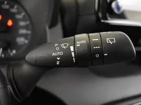 Toyota Yaris thumbnail 17