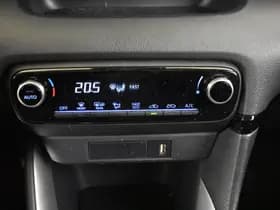 Toyota Yaris thumbnail 22