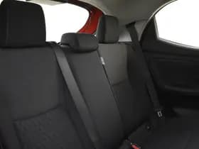 Toyota Yaris thumbnail 27