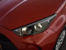 Toyota Yaris thumbnail 8