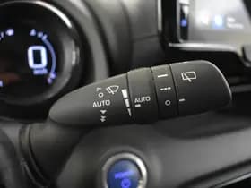 Toyota Yaris thumbnail 18