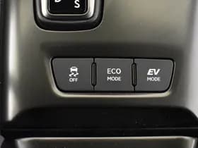 Lexus LBX thumbnail 24