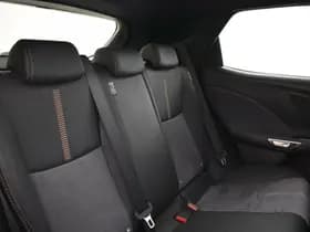 Lexus LBX thumbnail 32