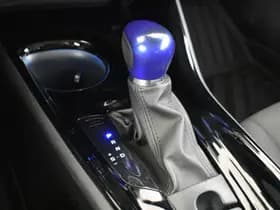 Toyota C-HR thumbnail 25
