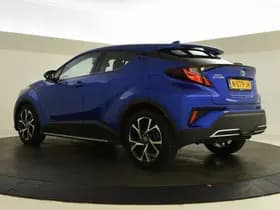 Toyota C-HR thumbnail 6