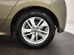 Toyota Yaris thumbnail 16