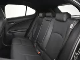 Lexus UX thumbnail 17