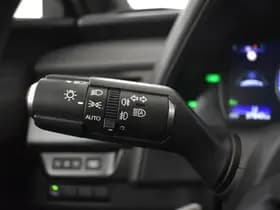 Lexus UX thumbnail 25