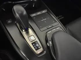 Lexus UX thumbnail 27