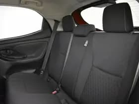 Toyota Yaris thumbnail 12