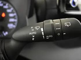 Toyota Yaris thumbnail 17