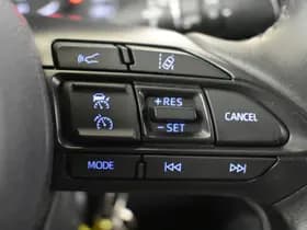 Toyota Yaris thumbnail 18