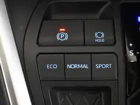 Toyota RAV4 thumbnail 21