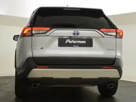 Toyota RAV4 thumbnail 8