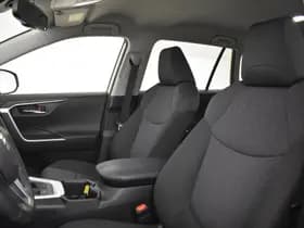 Toyota RAV4 thumbnail 9
