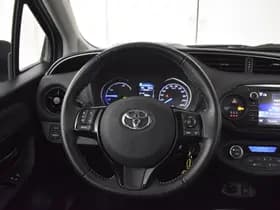 Toyota Yaris thumbnail 11