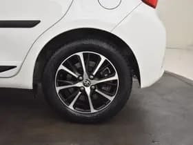 Toyota Yaris thumbnail 25
