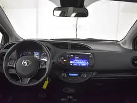 Toyota Yaris thumbnail 4