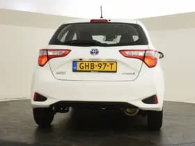 Toyota Yaris thumbnail 8