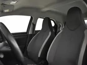 Toyota Aygo thumbnail 16