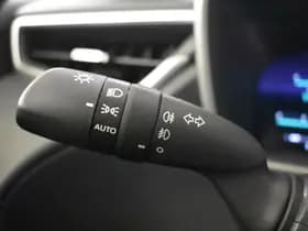 Toyota Corolla thumbnail 13