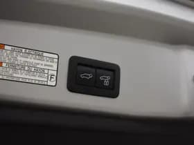 Toyota Corolla thumbnail 25