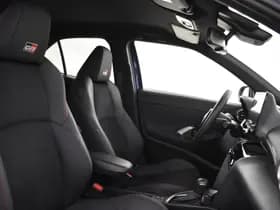 Toyota Yaris Cross thumbnail 3