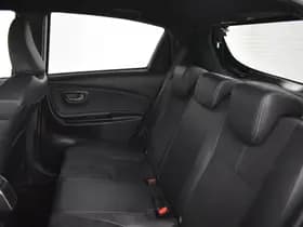 Toyota Yaris thumbnail 16