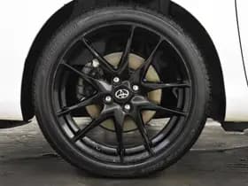 Toyota Yaris thumbnail 17