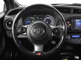 Toyota Yaris thumbnail 9