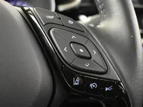 Toyota C-HR thumbnail 18