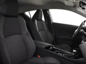 Toyota C-HR thumbnail 3