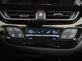 Toyota C-HR thumbnail 22