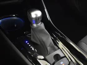 Toyota C-HR thumbnail 24