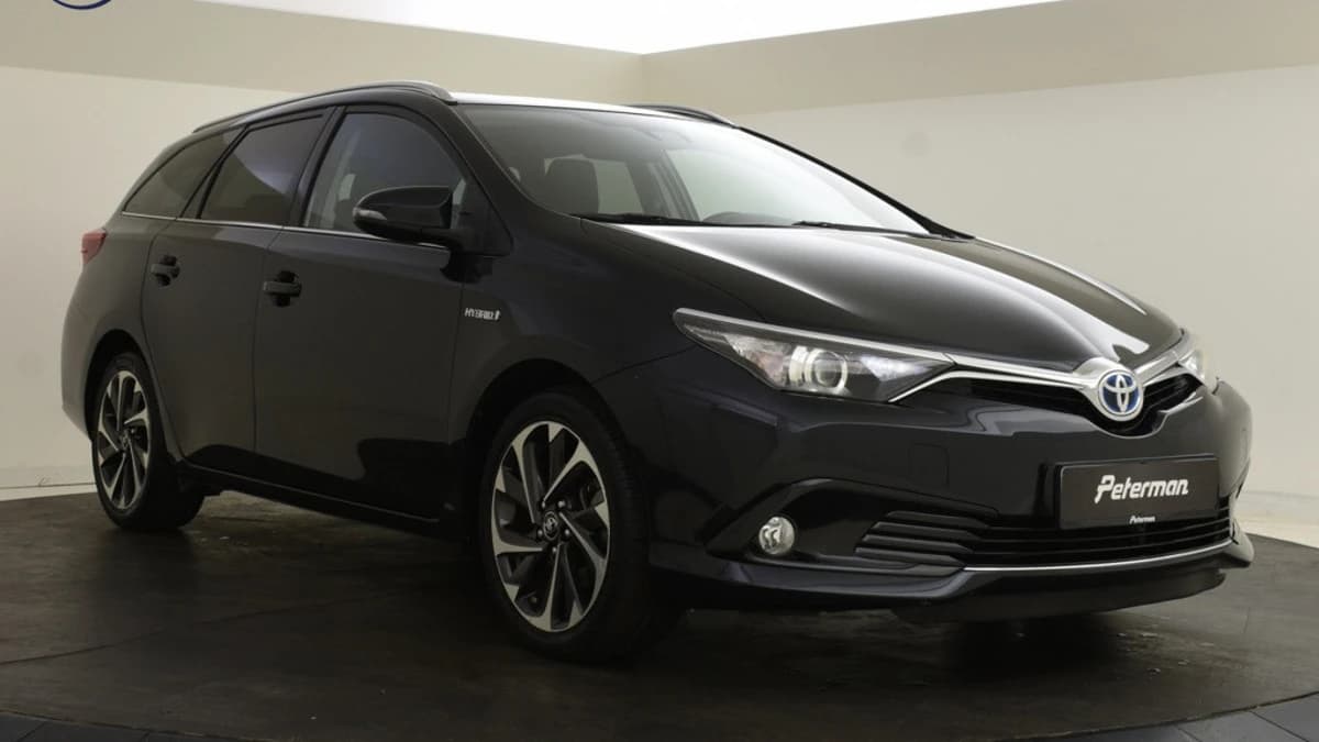 Toyota Auris — foto 1