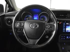 Toyota Auris thumbnail 11