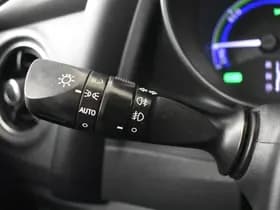 Toyota Auris thumbnail 13