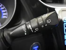 Toyota Auris thumbnail 15