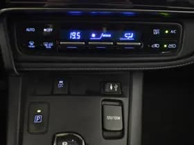 Toyota Auris thumbnail 19