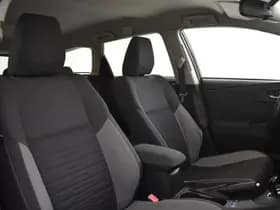 Toyota Auris thumbnail 3