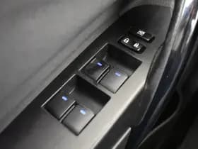 Toyota Auris thumbnail 22