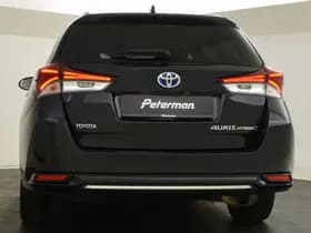 Toyota Auris thumbnail 8