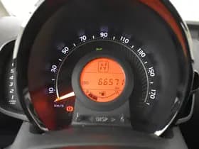 Toyota Aygo thumbnail 10