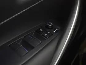 Toyota Corolla thumbnail 21
