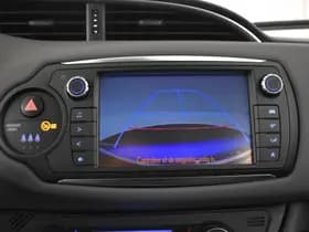 Toyota Yaris thumbnail 11