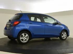 Toyota Yaris thumbnail 5