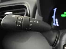 Toyota Yaris thumbnail 24