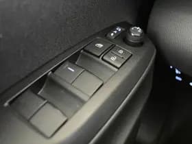 Toyota Yaris thumbnail 29
